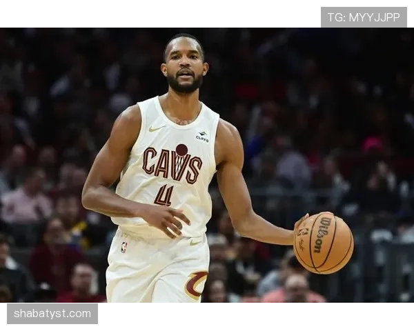 埃文·莫布里挡拆制造错位，对抗约基奇护筐较上季增强