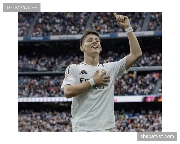 居莱尔与贝林厄姆：谁更接近现代中场全能模板？