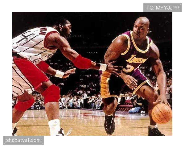 奥拉朱旺背身单打胜过奥尼尔，脚步提升终结效率