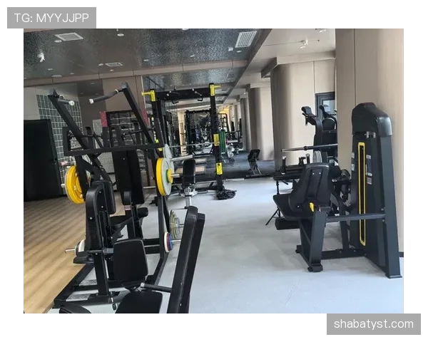 掌敏洁这生活节奏，得有多猛才能让朋友圈都成健身房了？